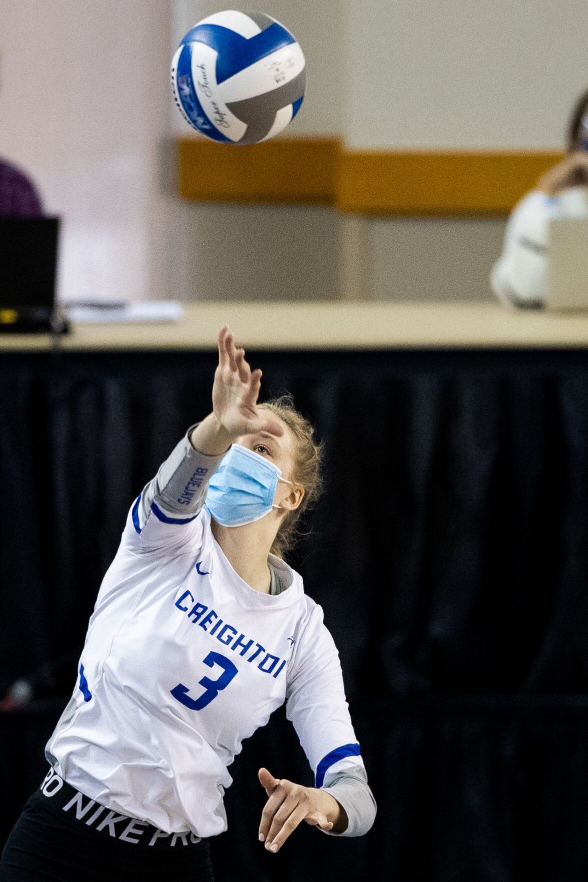 040321-owh-spo-cuvolley-ar21